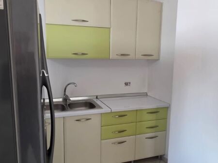 Affittasi appartamento 2+1+2 Via Jordan Misja a Gener 2