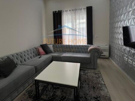 Affitto, Appartamento 2+1, Complesso Golden Park, Tirana.