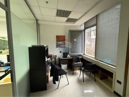 Zyre me Qira ne Bllok !