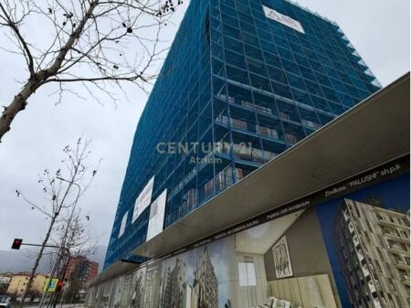 SHITET APARTAMENT 2+1+2 TEK " PALUSHI SHPK " PRANE MATERNITETIT TE RI !!