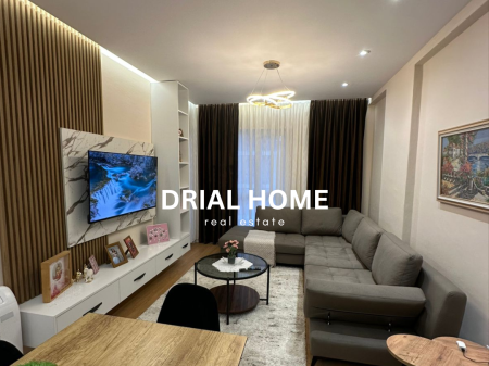 Apartament me qera 2+1+2+post parkimi