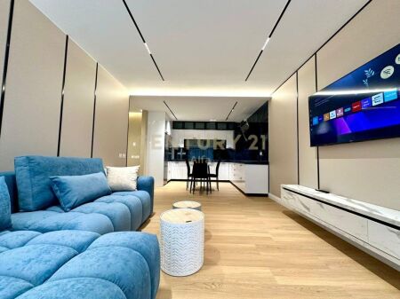 PREMIUM APARTMENT 2+1+2 with 2 PARKING SPACES