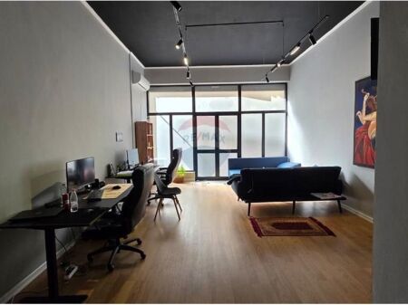 Dyqan me qira, Kodra e Diellit !