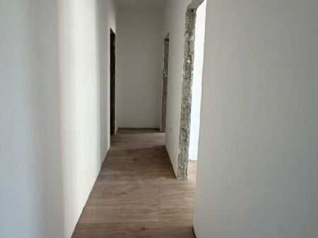 Apartment 2+1+2 for sale Tirana entry 2