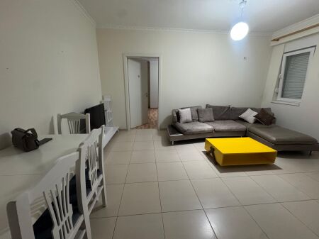 For rent 1+1 Artan Lenja Street near the Kontakt 21 complex