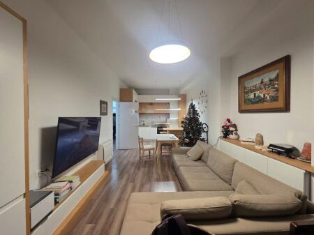 SHESIM APARTAMENT 2+1+2 & POST PARKIMI PRANE PAZARIT TE RI