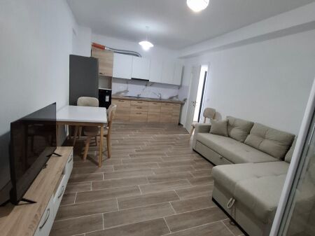 APARTAMENT ME QERA 2+1 5 MAJ 50.000 LEKE