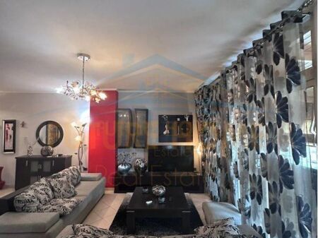 Affitto, Appartamento 2+1, Via delle Barricate, Tirana