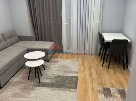 Apartament 1+1 me qera Rruga 5 Maji Tirane