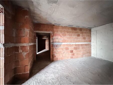 APARTAMENT 2+1 PER SHITJE NE PASKUQAN