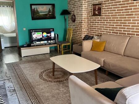 APARTAMENT ME QERA 2+1 KOMUNA PARISIT 650 EURO