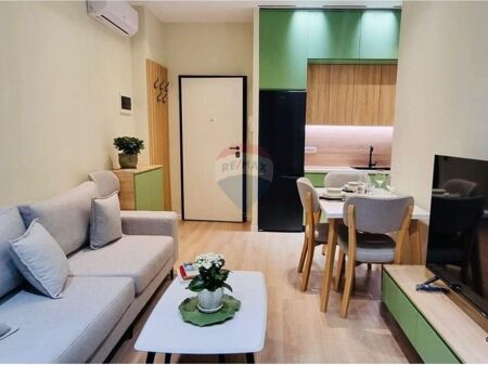 Apartament - Për Qira - Myslym Shyri, Tiranë