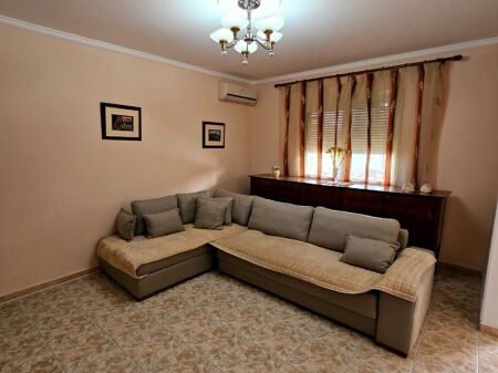 JEPET ME QERA APARTAMENT 1+1 TEK STADIUMI,  VALA PARK