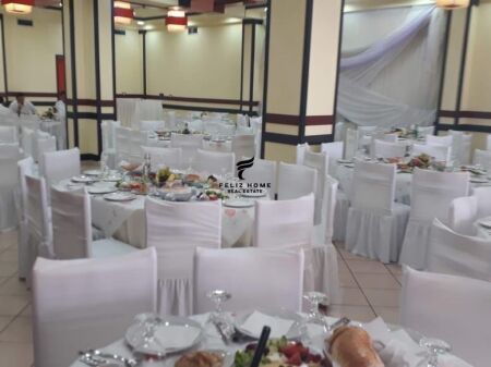 RESTORANT ME QERA 250 M2 RRUGA JORDAN MISJA 2500 EURO