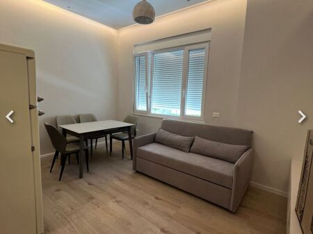 🏠 APARTAMENT 1+1 ME QIRA – QENDRA E TIRANËS, RR. DIBRËS