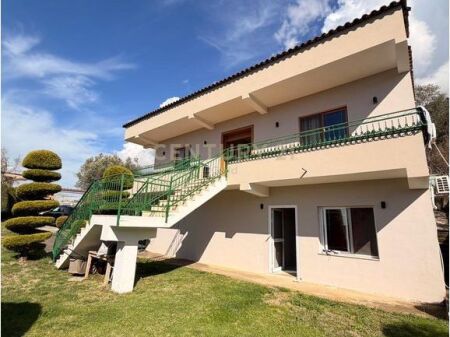 VILLA + LAND 1010M2 FOR SALE IN LANABREGAS, DAJT! 380,000 €