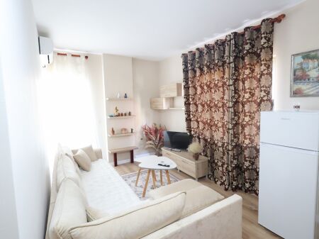 FOR RENT 1+1 APARTMENT IN FRESK NEAR HOTEL GAXHERRI