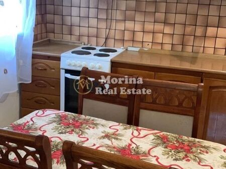 Affitto | Casa privata 2 + 1 | Mercato Elettrico | 430 €/mese