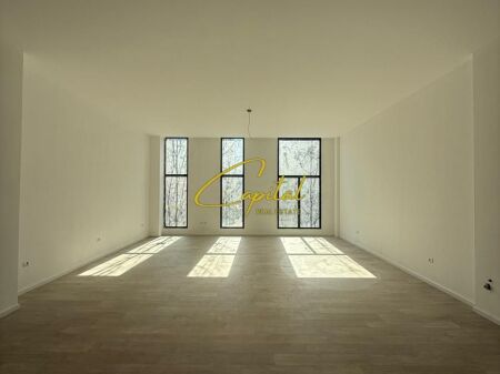 SHOP FOR RENT 80 M2 KAVAJES STREET 1,600 EURO