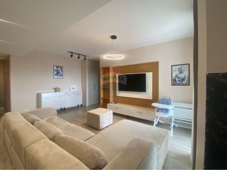 *Apartament 2+1 me qira tek -Rruga e Kavajes*