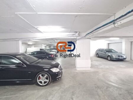 Tek Kodra E Diellit, Buze Unazes Se Madhe, Shitet Magazine!