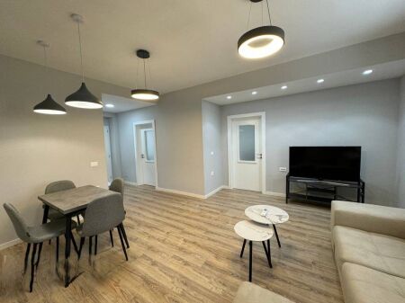 FOR RENT 2+1 APARTMENT AT BULEVARDI ZOGU I PARE 700 € /Month