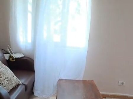 Eskluzive, Jepet me qera apartament 3+1 ne Paskuqan