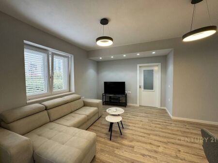 AFFITTASI APPARTAMENTO 2+1 AL BULEVARDI ZOGU I PARE