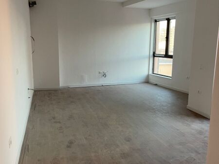 APARTAMENT ME QERA  2+1 MYSLYM SHYR 800 EURO