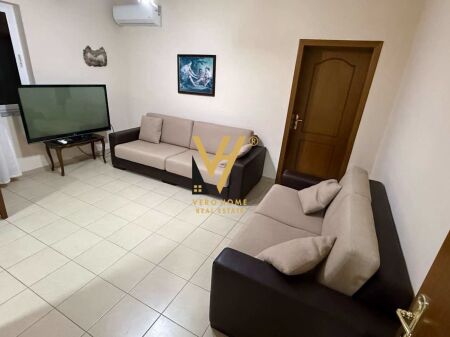 JEPET APARTAMENT 3+1+BLK ME QERA TE XHAMIA E TABAKVE 80.000 LEKE