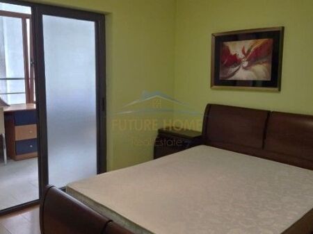 Shitet, Apartament 1+1, Rruga Tefta Tashko Koço, Tiranë.