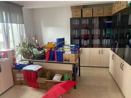 AMBIENT BIZNESI ME QIRA 106 M2 QENDER 140.000 LEKE