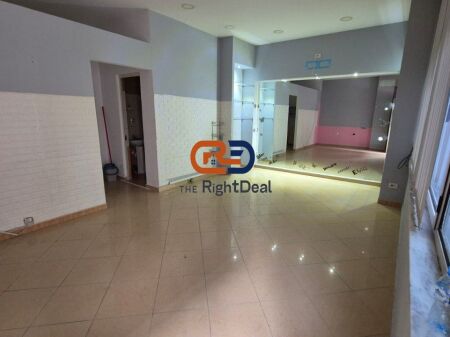 Near the "Andon Zako Cajupi" High School, Business Premises for Sale on the Ground Floor!!