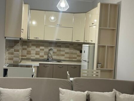 Appartamento in affitto 1+1 ad Astir vicino a Rossman