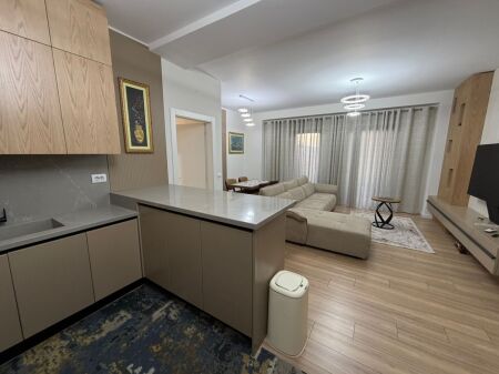 Apartament me qera