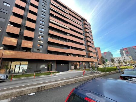 Ofrohet dyqan me qira