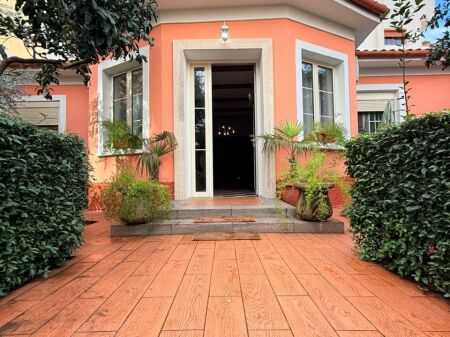 SHTEPI PRIVATE PER QERA TEK PAZARI I RI