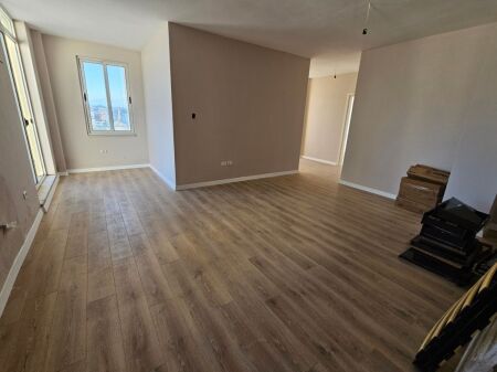 Ad Astir Attico In Vendita A Prezzo OCCASIONE, Solo 860 Euro/m²