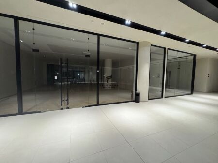 BUSINESS PREMISES FOR RENT 340 M2 MINE PEZA 5,000 EURO