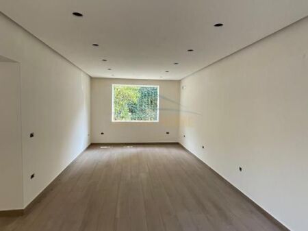 Shitet Apartament 2+1, Oxhaku