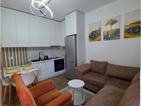 Qera, Apartament 1+1, Fresk, Tirane.