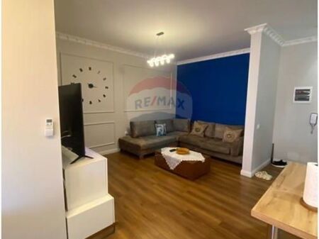 APARTAMENT 2+1 PER QIRA TE RR.DIBRES PRANE KOMPLEKSIT HALILI.