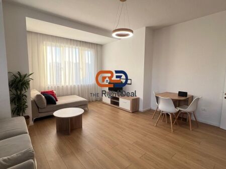 Ne Bllok, Jepet Me Qira Apartament 2+1+2 I Investuar Me Super Pamje!!!