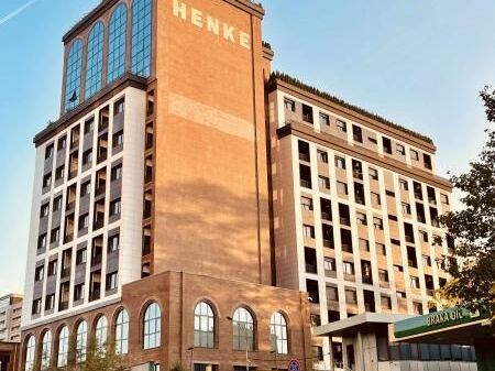 Shitet Apartament 2+1+2 tek ,Rezidenca Henke