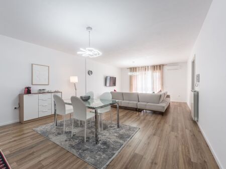 🌟 JEPET ME QIRA SUPER APARTAMENT 2+1+2 NË QENDËR TË TIRANËS