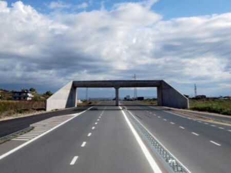 Toke per shitje ne LUSHNJE