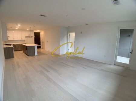 AMBIENT BIZNESI ME QIRA 100 M2 KOMPLEKSI DELIJORGJI 700 EURO