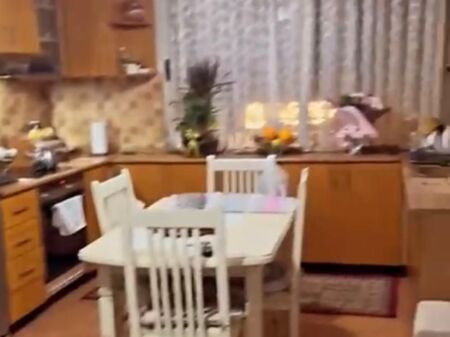 Appartamento 2+1 di fronte a Petro Nini