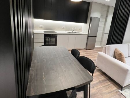 🏢 Jepet me qira apartament 2+1ish fusha