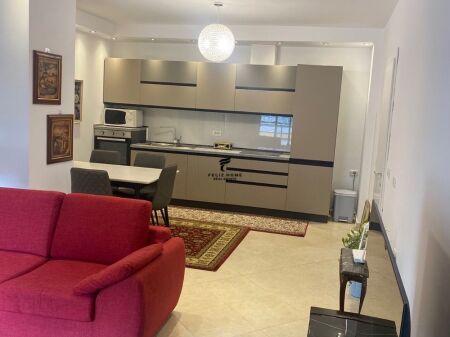 APARTAMENT ME QERA 3+1 SELVIA 150.000 LEKE 